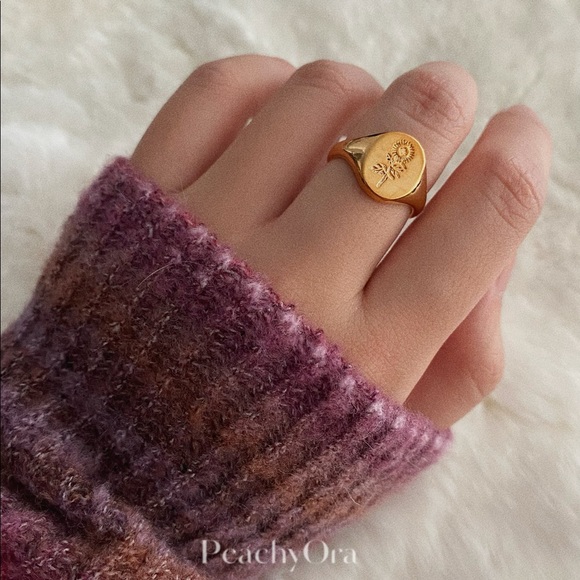 CLOSING SALE! 18K Gold Plated Sunflower Signet Ring - Picture 6 of 6